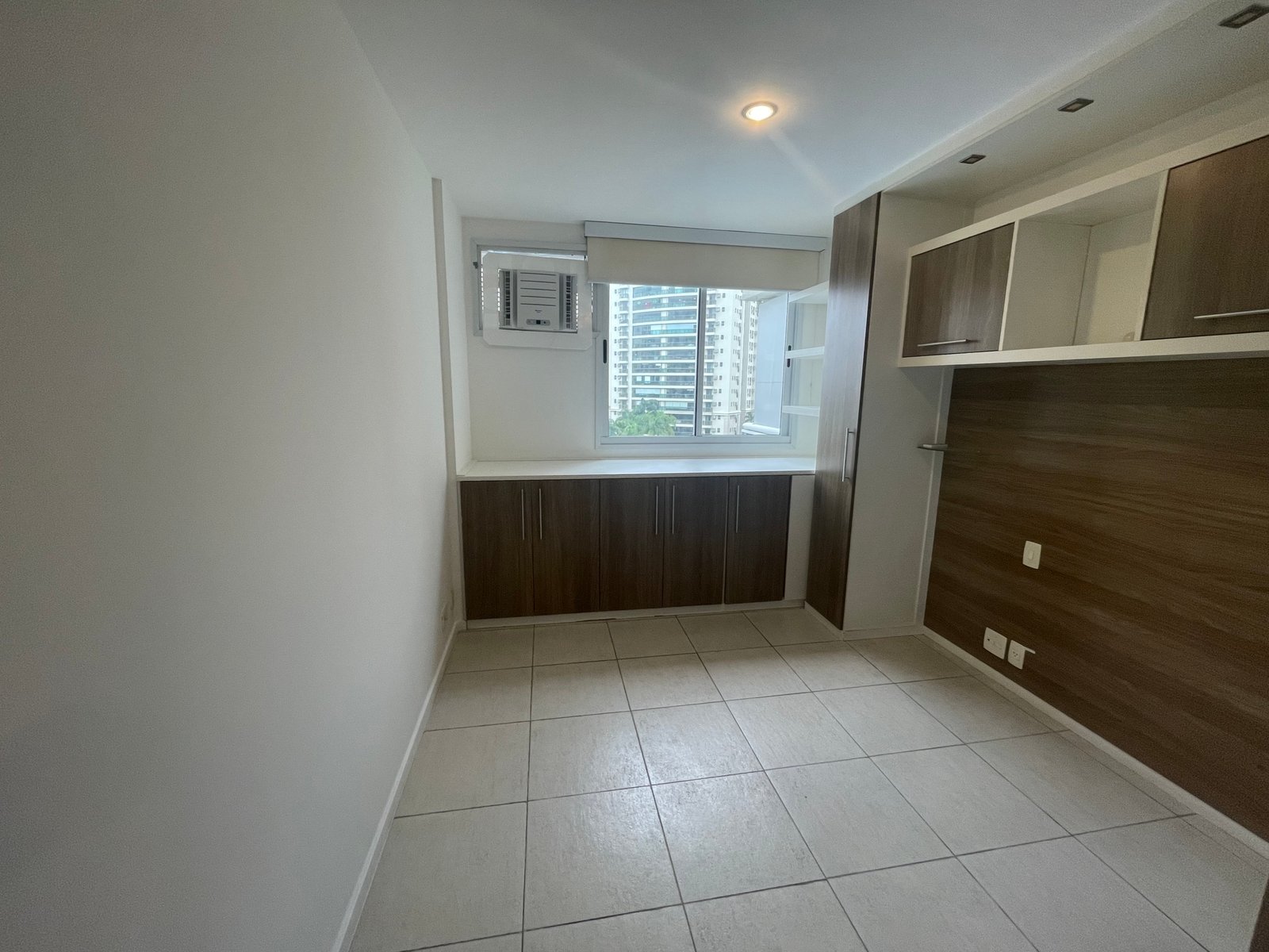 Apartamento com 2 Quartos para alugar, 70m² – Barra da Tijuca