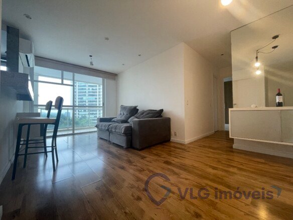 Apartamento com 2 Quartos para alugar, 70m&sup2; &ndash; Barra da Tijuca