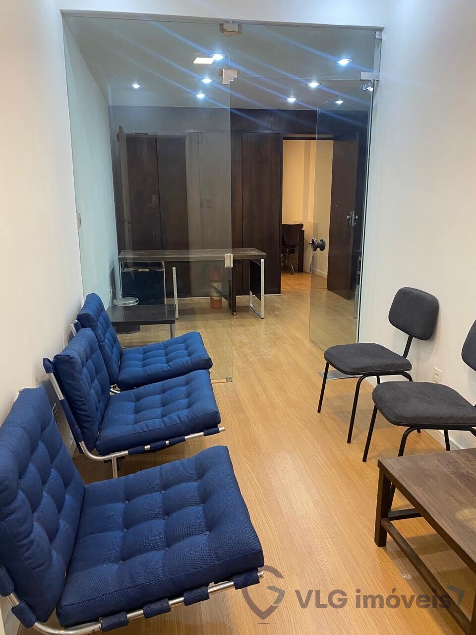 Imagem do WhatsApp de 2025-09-02 à(s) 17.34.56_2b6dcf1a Conjunto Comercial / Sala para alugar, 38m² – Centro