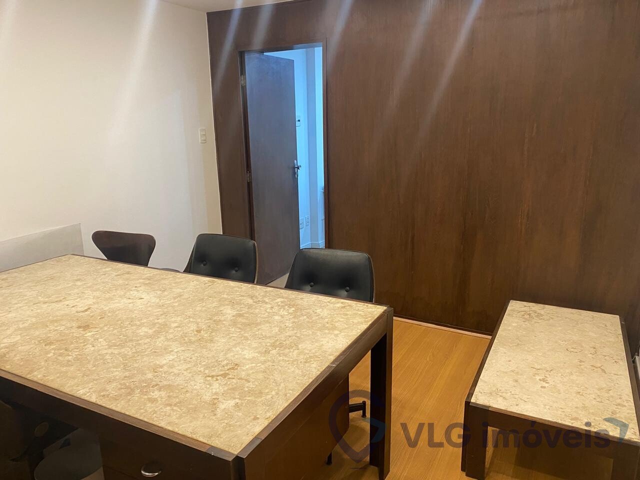 Imagem do WhatsApp de 2025-09-02 à(s) 17.34.58_2180d206 Conjunto Comercial / Sala para alugar, 38m² – Centro