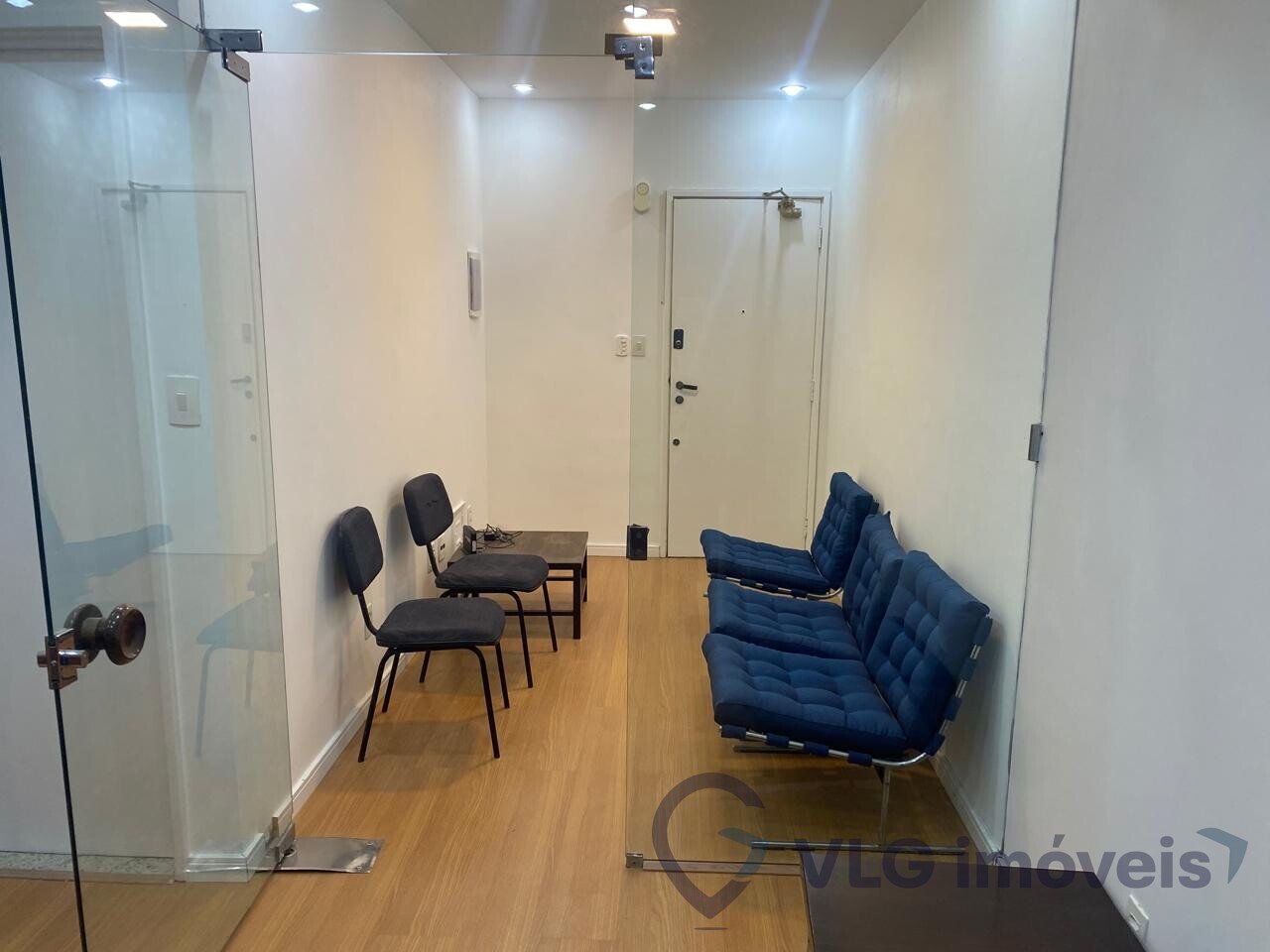 Imagem do WhatsApp de 2025-09-02 à(s) 17.35.06_d1ac4883 Conjunto Comercial / Sala para alugar, 38m² – Centro