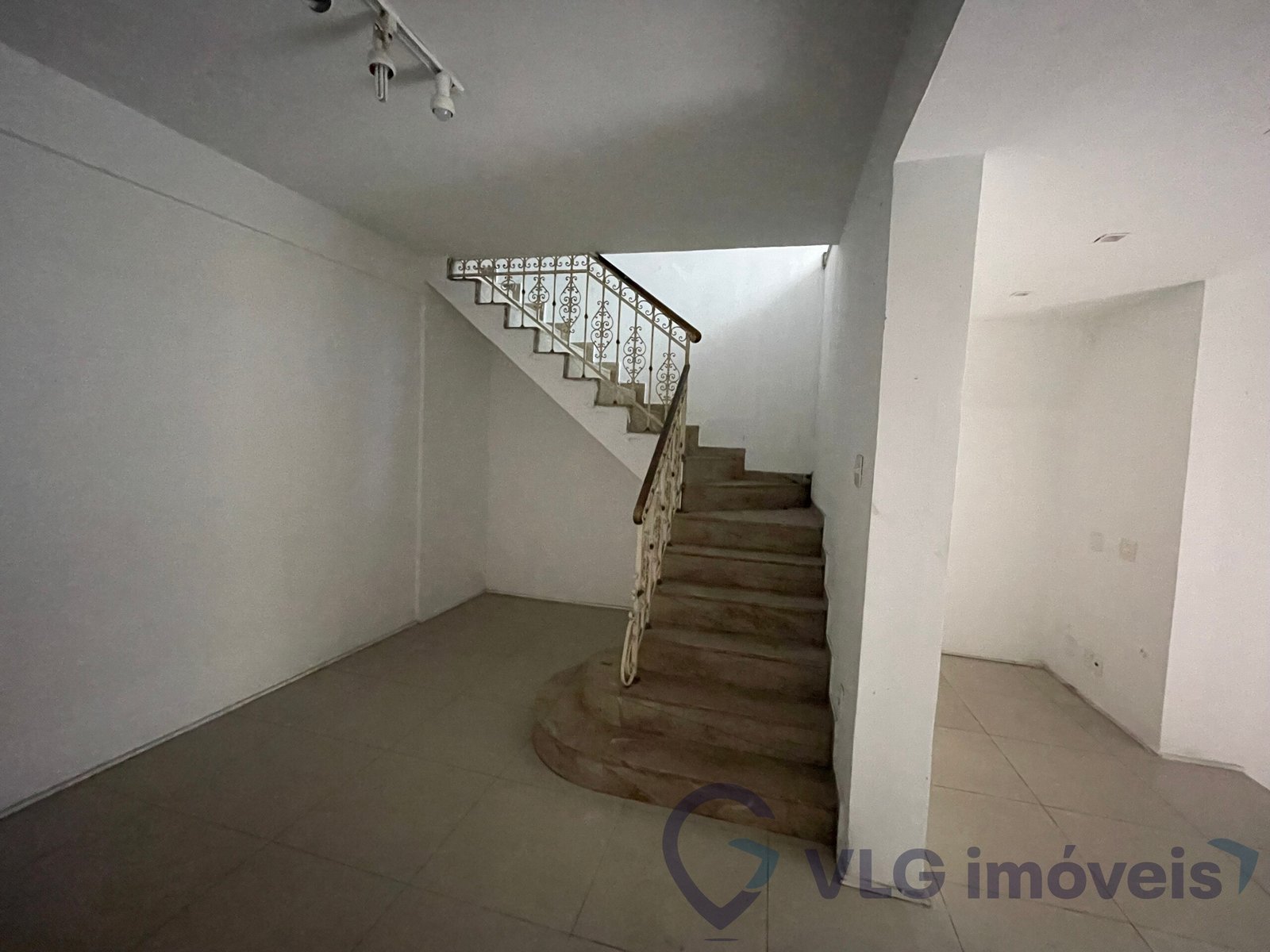 Imóvel para alugar, 365m² – Centro