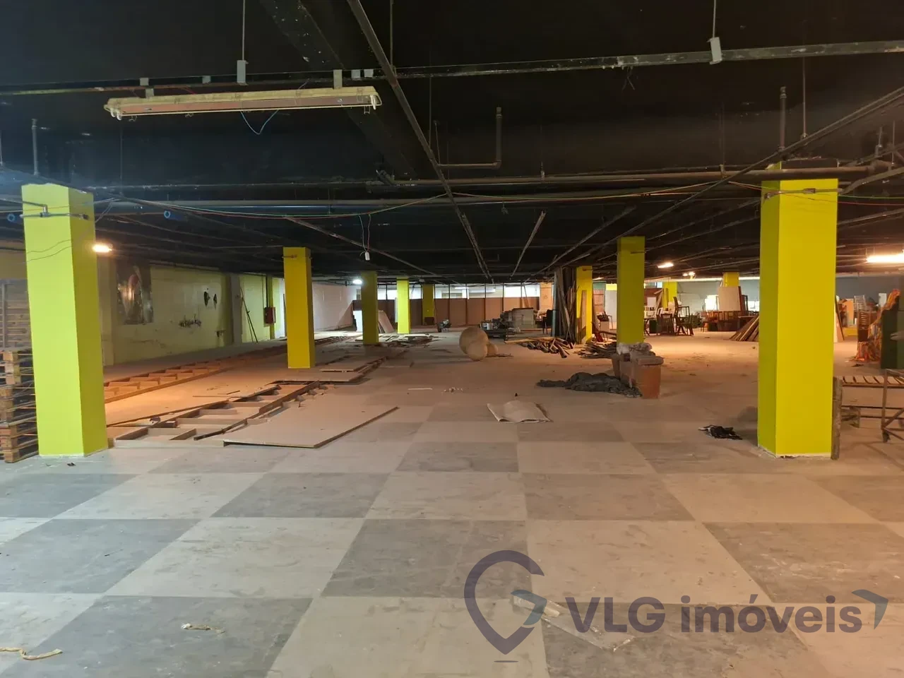 imgi_197_loja-salao-ponto-comercial-para-alugar-2100m-no-barra-da-tijuca-rio-de-janeiro Loja / Salão / Ponto Comercial para alugar, 2100m² – Barra da Tijuca