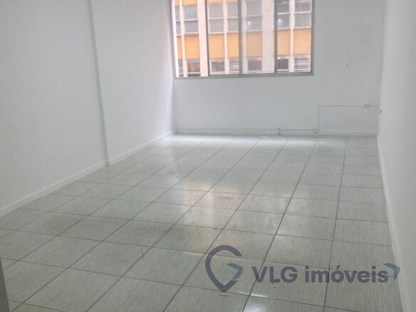 Conjunto Comercial / Sala para alugar, 27m² – Centro