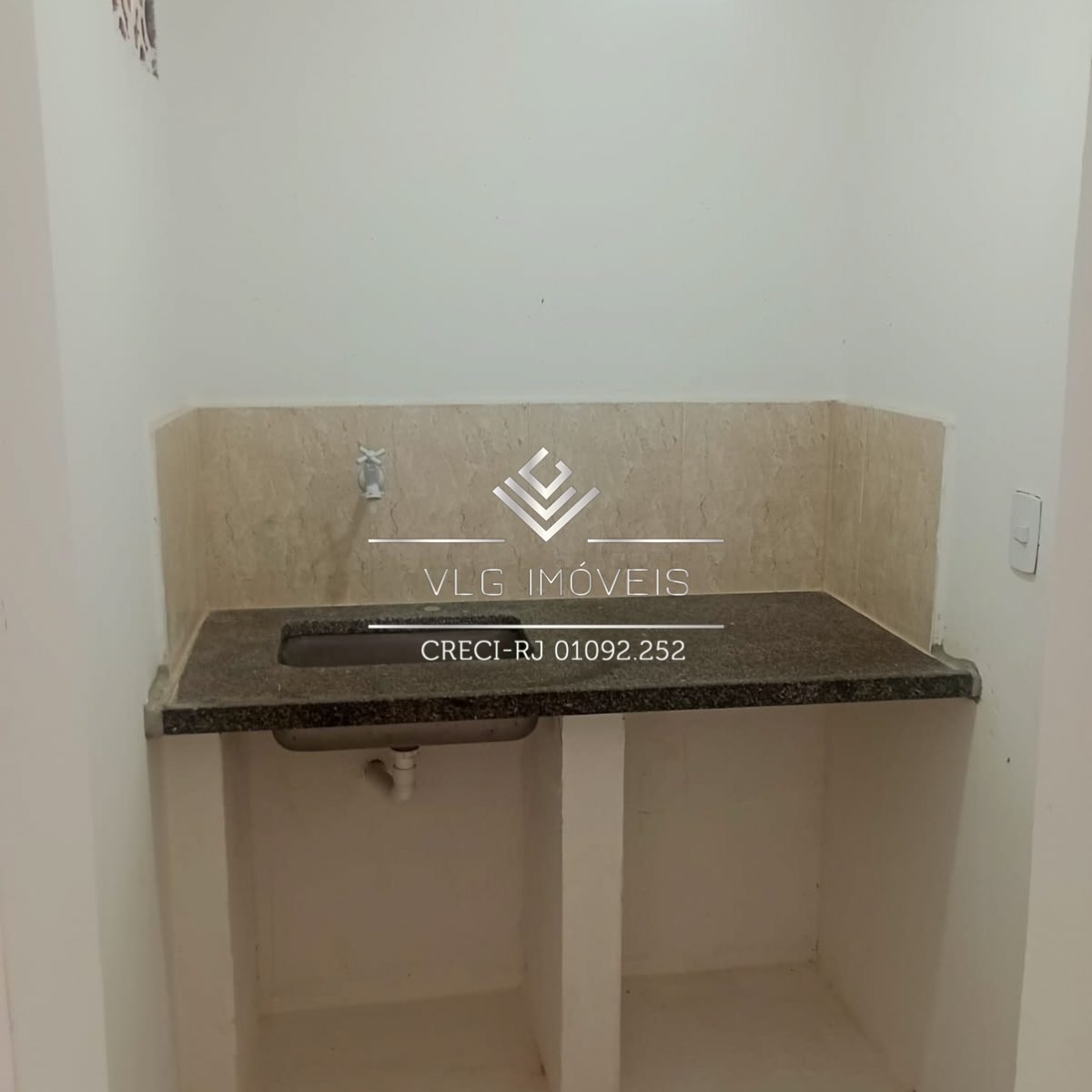 Estrada da agua grande 203 4