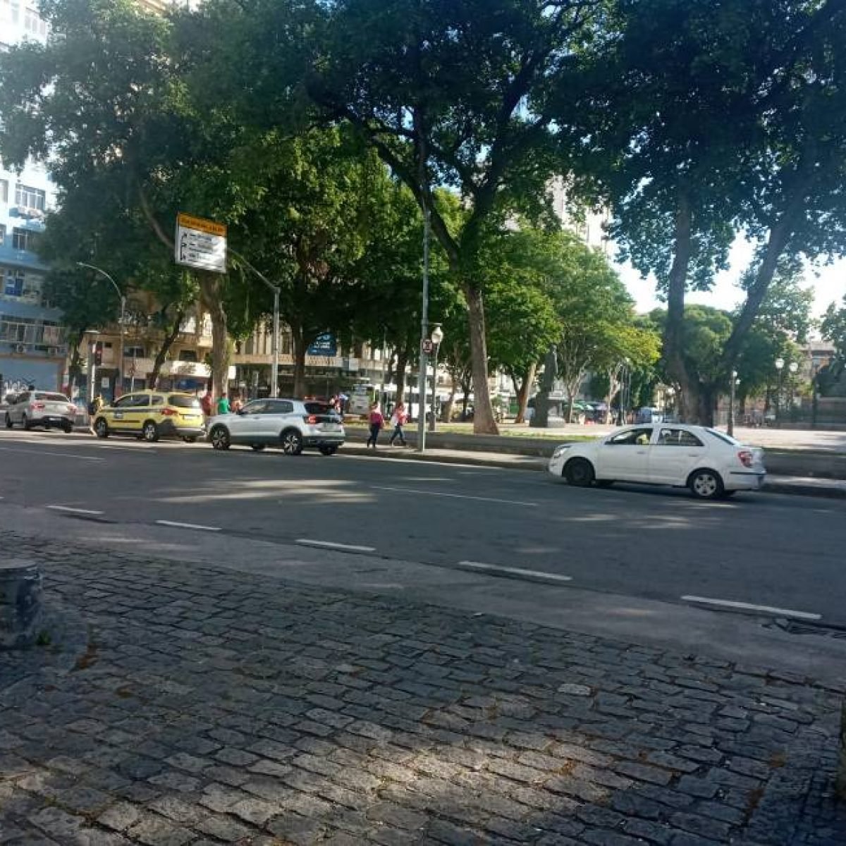 foto-2-de-para-venda-ou-aluguel-16m-em-centro-rio-de-janeiro